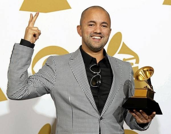 1                                                                                                                      ريدوان