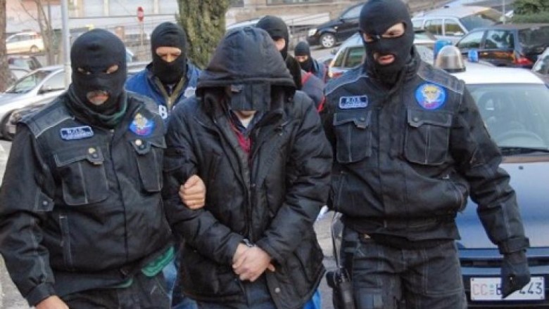 إيطاليا تطرد ثاني مهاجر مغربي لأسباب "أمنية"