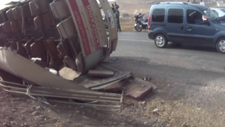 فاجعة..وفاة 10 أشخاص وإصابة 37 آخرين إثر انقلاب حافلة بخنيفرة