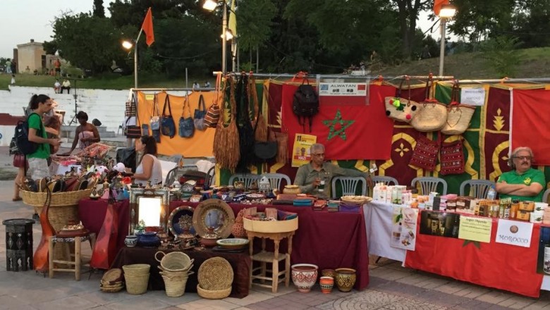 الصناعة التقليدية المغربية في مهرجان مناهضة العنصرية في أثينا