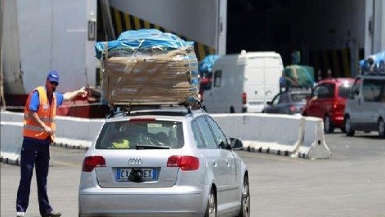 المهاجرون الذين يعبرون إسبانيا بالسيارة، نذكركم بأمور سلامتكم في الطريق و بالمخالفات الثقيلة