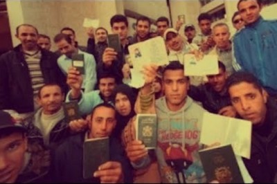 مغاربة عالقون في ليبيا يعودون إلى المملكة بعد النداء الذي وجه  إلى الملك محمد السادس