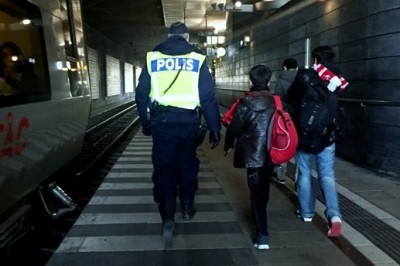 السويد تقترح احتجاز أطفال شوارع مغاربة في مساكن حكومية بعد تورطهم في جرائم