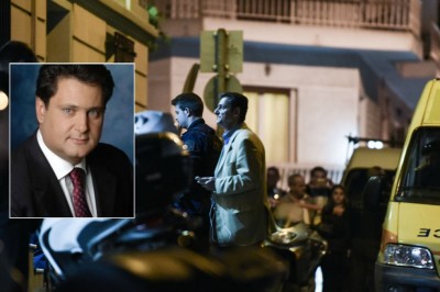  اغتيال محامي مشهور وسط اثينا بمكتبه برصاصتين  واحدة في البطن وأخرى في الرأس 
