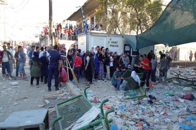 أعمال شغب واضطرابات في جزيرة خيوس اليونانية  قام بها مهاجرون ولاجئون