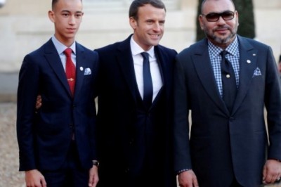 Ο βασιλιάς Mohammed VI, συνοδευόμενος από τον πρίγκιπα Moulay El Hassan στο Παρίσι, για τα έργα της Διεθνούς Συνόδου Κορυφής για το Κλίμα 