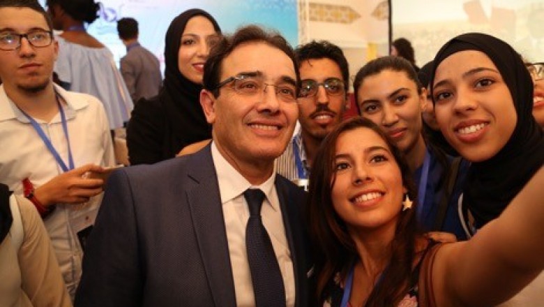  بمدينة إفران جامعة شتوية تلمّ شبابا مغاربة مقيمين بالخارج ومرة أخرى لا يوجد من يمثل مغاربة اليونان