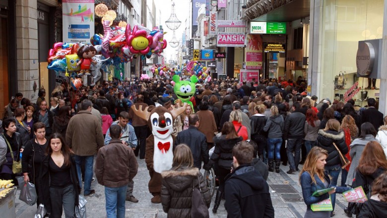 التوقيت الخاص بالمحلات التجارية في اليونان أيام  أعياد المسيح ورأس السنة الميلادية 