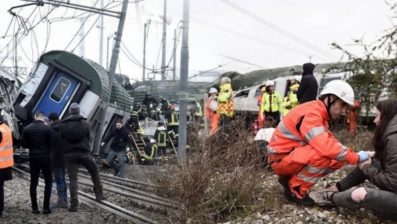 ايطاليا:4 قتلا وأكثر من 100 جريح في خروج قطار عن سكته بالقرب من ميلانو