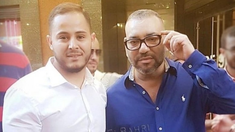 الملك محمد السادس يتجول في شوارع باريس حيث يقيم في إقامته الخاصة ببلدة بيتز.