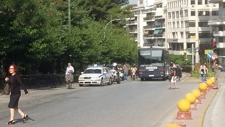 ثم العثور على آلية متفجرة في محاكم افيليدون وسط العاصمة اليونانية اثينا