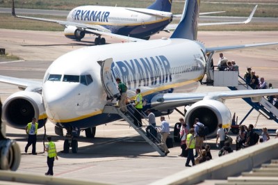 شركة ريان إير ترفض تعويض الركاب المغاربة الذين ألغيت رحلاتهم