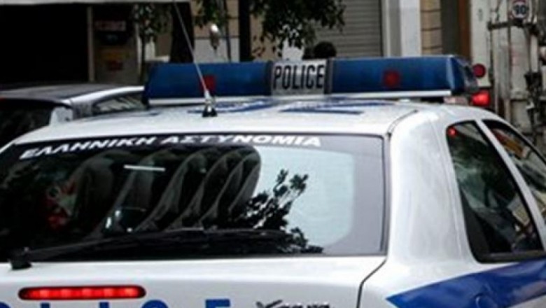 العثور على شخص مقتول برصاصة في الرأس  بشارع (ماكريس) بمنطقة (كيبسيلي) وسط أثينا