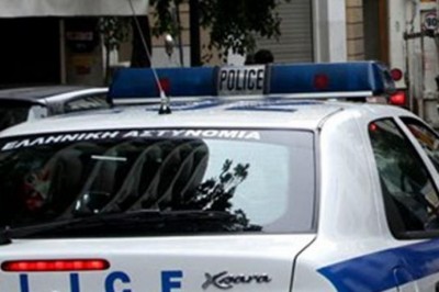 العثور على شخص مقتول برصاصة في الرأس  بشارع (ماكريس) بمنطقة (كيبسيلي) وسط أثينا