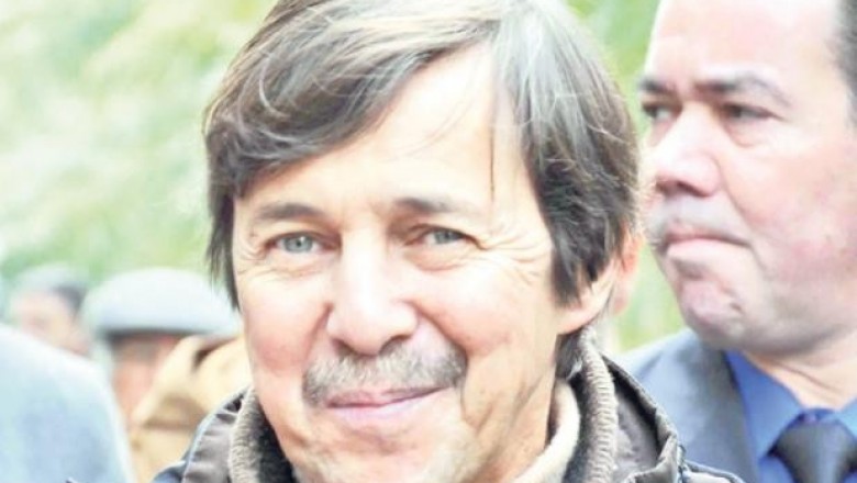 الجزائر: انتفاضة شعبية تزامنا مع انقلاب عسكري للإطاحة بالحاكم الشبح سعيد بوتفليقة