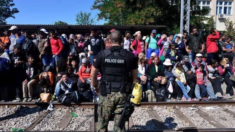 مقدونيا تحتجز عشرات المهاجرين دخلوا الأراضي المقدونية بشكل غير قانوني من اليونان